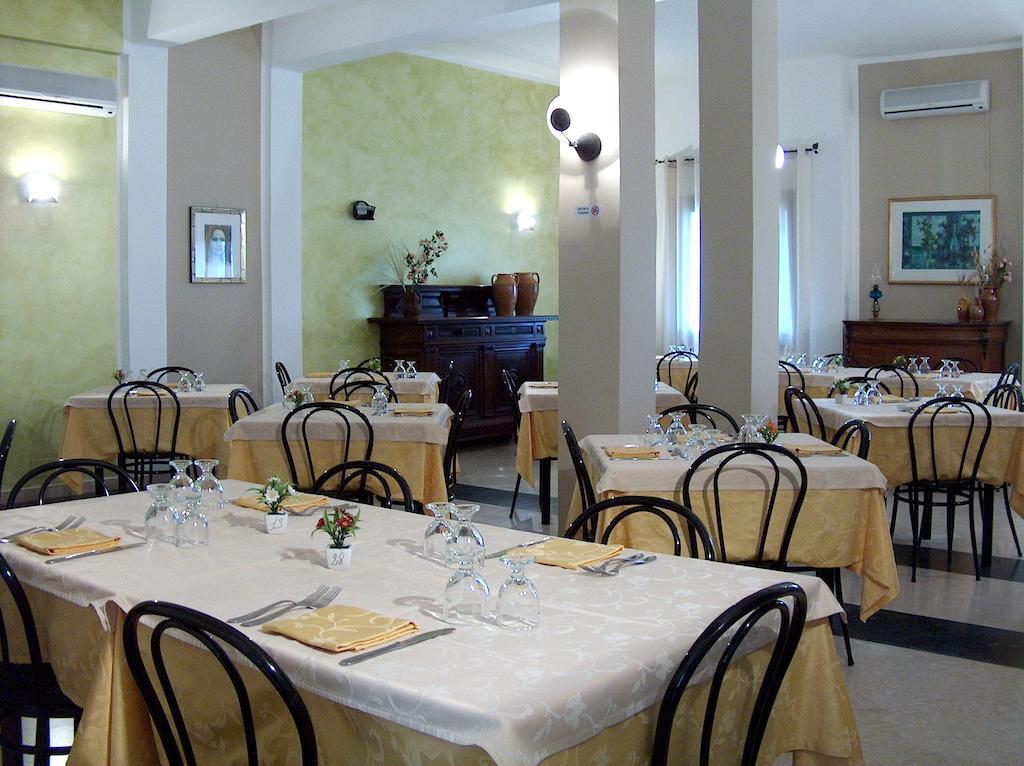 Hotel Coppa Di Cielo Peschici Buitenkant foto